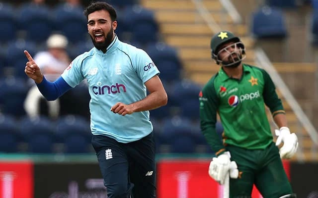 Saqib Mahmood, Malan, Crawley star as England stun Pakistan in opener